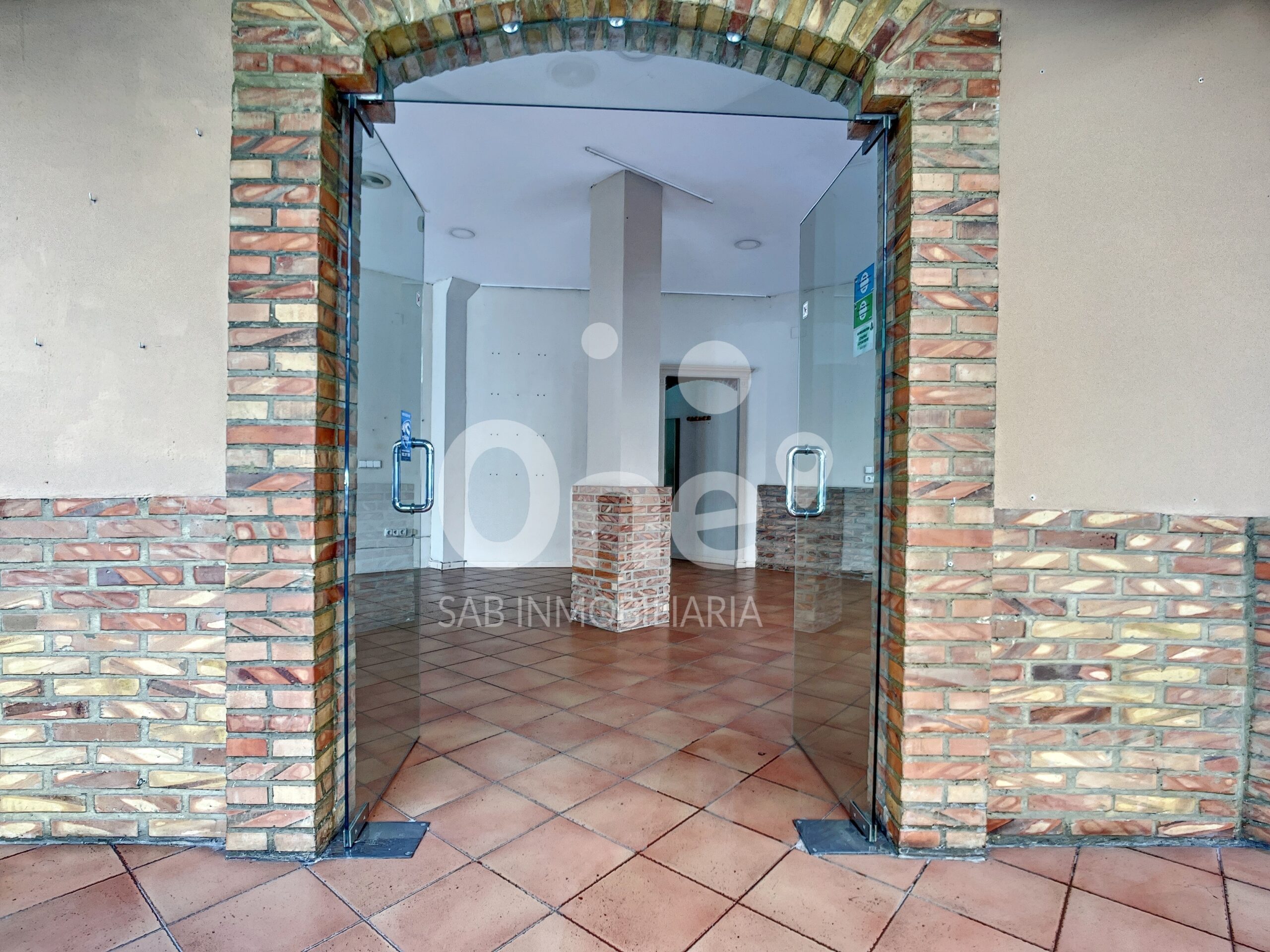 Locales en Nou Moles, Valencia