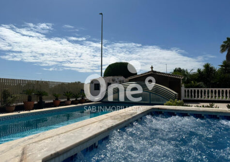 Chalet independiente en Colinas de San Antonio