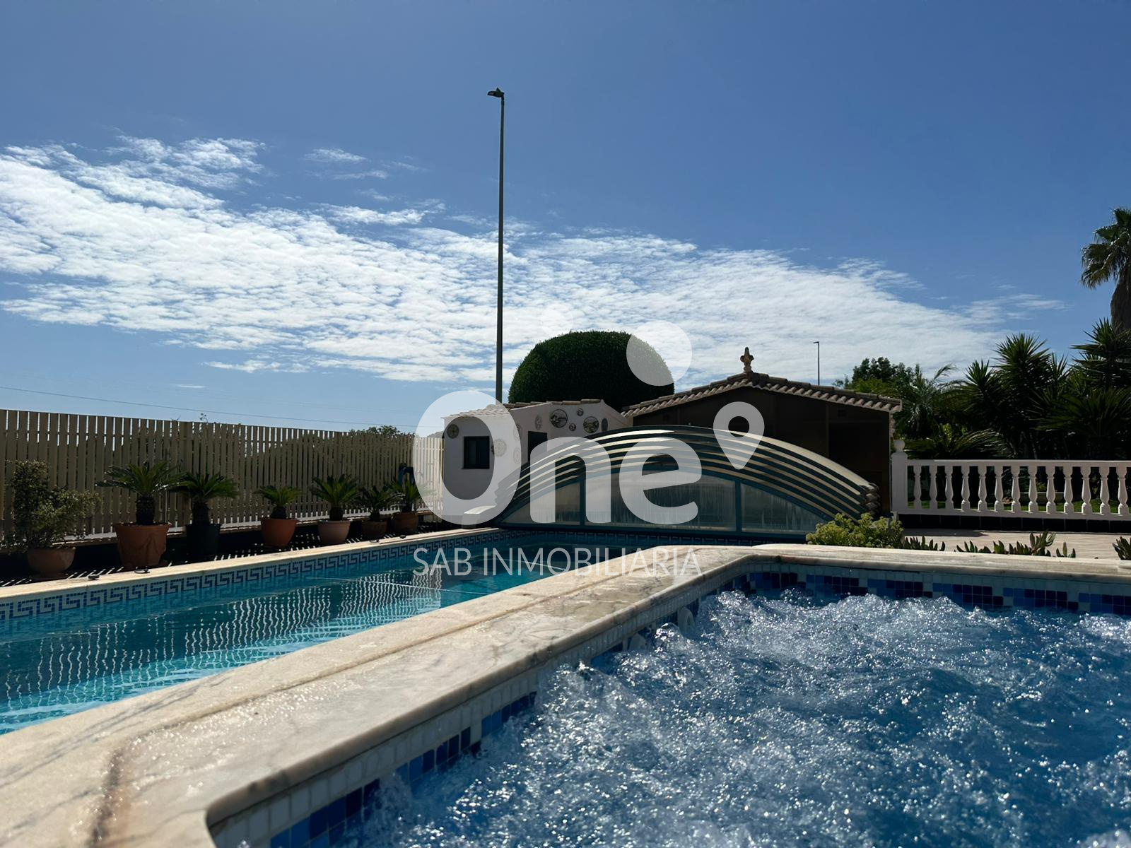 Chalet independiente en Colinas de San Antonio